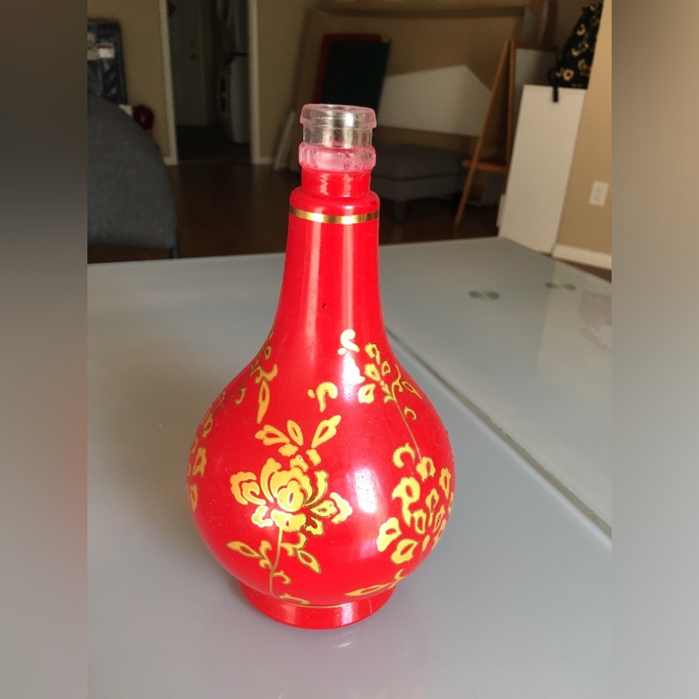 A vase in Chinese style